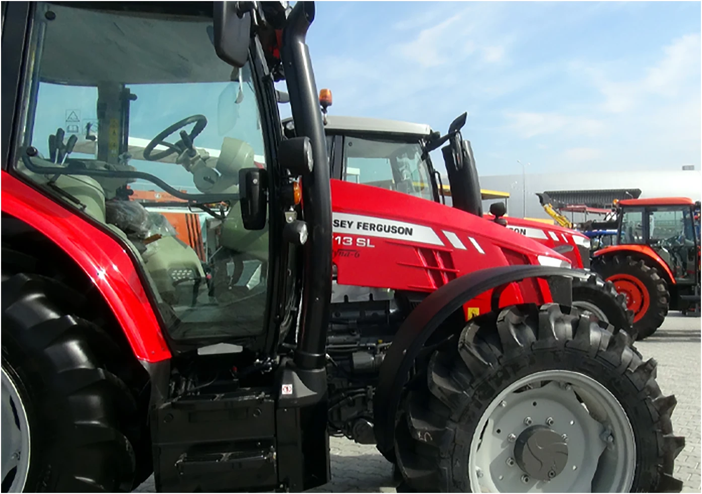 Application Of Tractor Wheel Rims In Mining And Heavy-Duty Transport